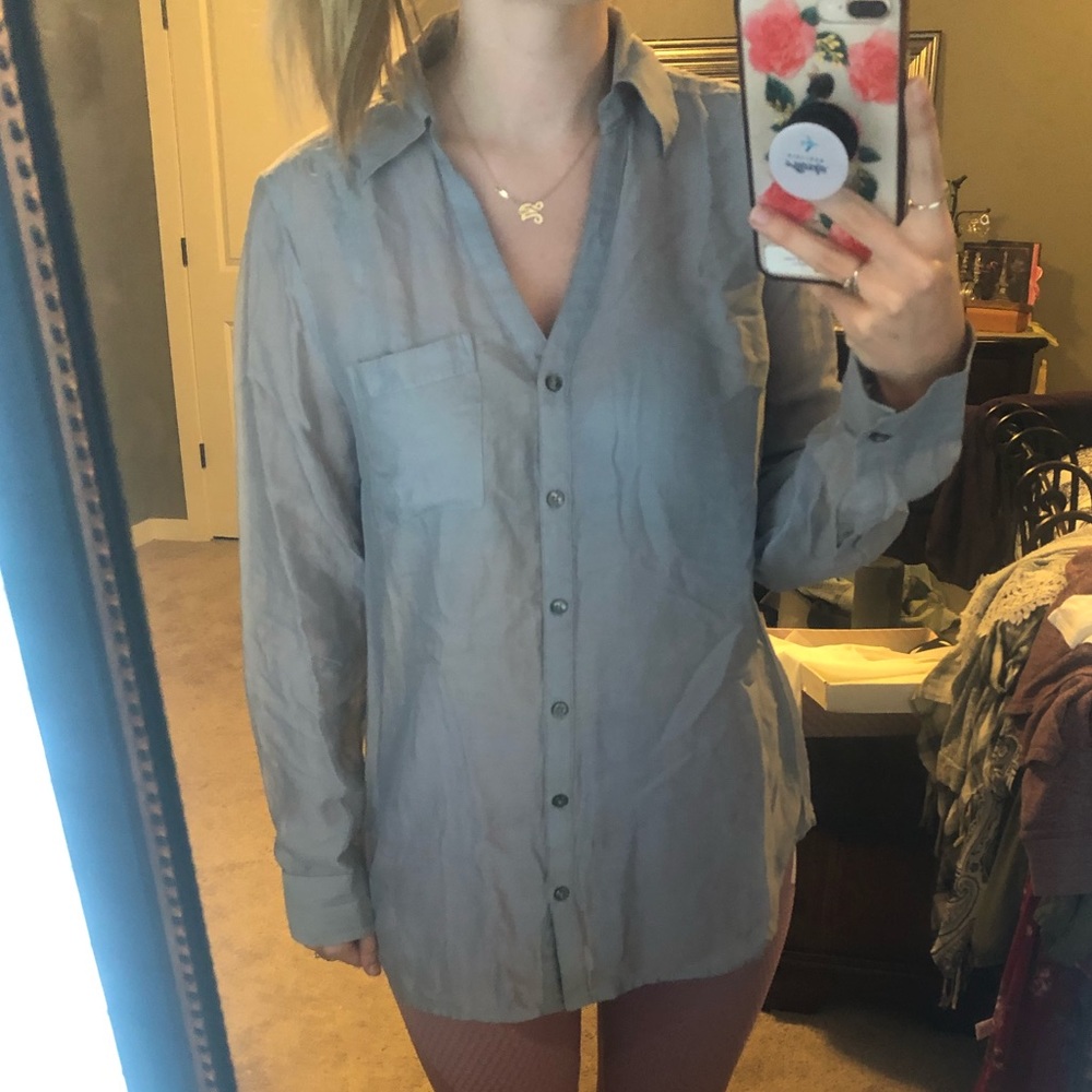 Express button up - Picture 2 of 5